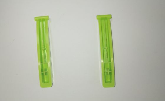 PA66 30GF ETC Moulding Silicone Parts 45 Derajat Pegangan Potongan Silikon