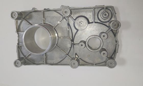 Die Casting Disesuaikan A380 Aluminium Die Casting Parts Penyemprotan Bubuk CNC Grinding