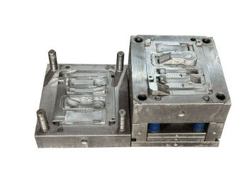 Aluminium P20 H13 Cetakan Injeksi Presisi Cetakan Plastik ABS Die