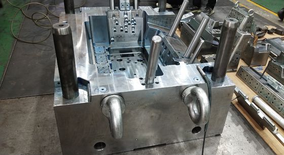 Plastic ABS PP Precision Injection Moulding Cetakan Injeksi Disesuaikan Untuk Peralatan Rumah Tangga Besar