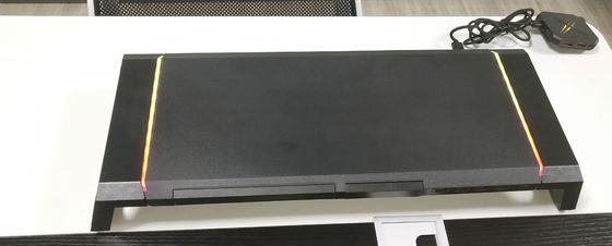 Dudukan Monitor Logam SECC Dengan Hub USB3.0 / Pengisian Nirkabel