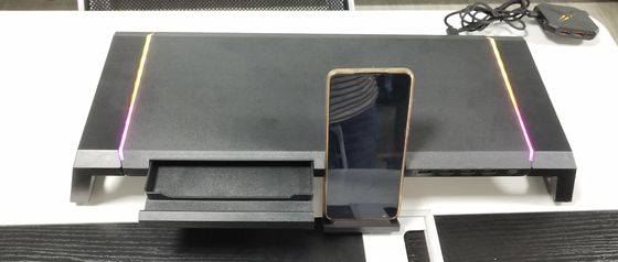 Dudukan Monitor Logam SECC Dengan Hub USB3.0 / Pengisian Nirkabel